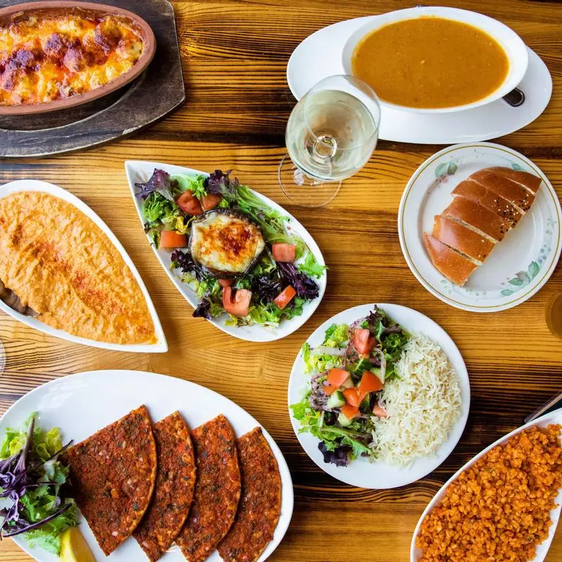 Vegetarian and Vegan Menu Options at Sultan Kebab